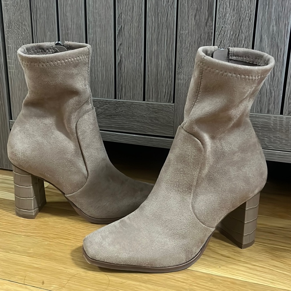 Dolce Vita booties worn a few times. Great condition
